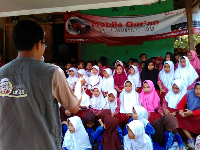 MOQU Trauma Healing Korban Gempa Bumi Lebak Banten
